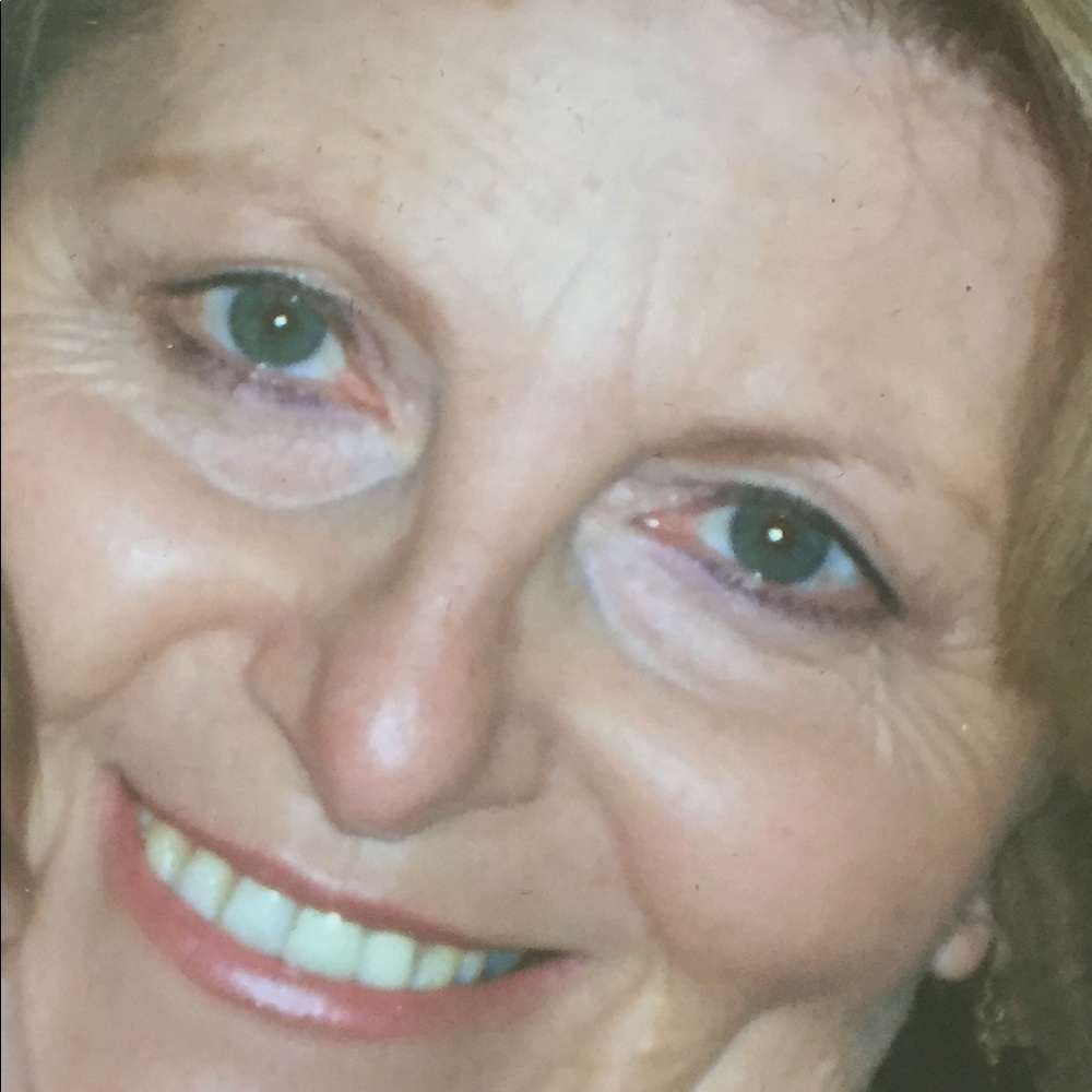 Meet your Posher, Lorna